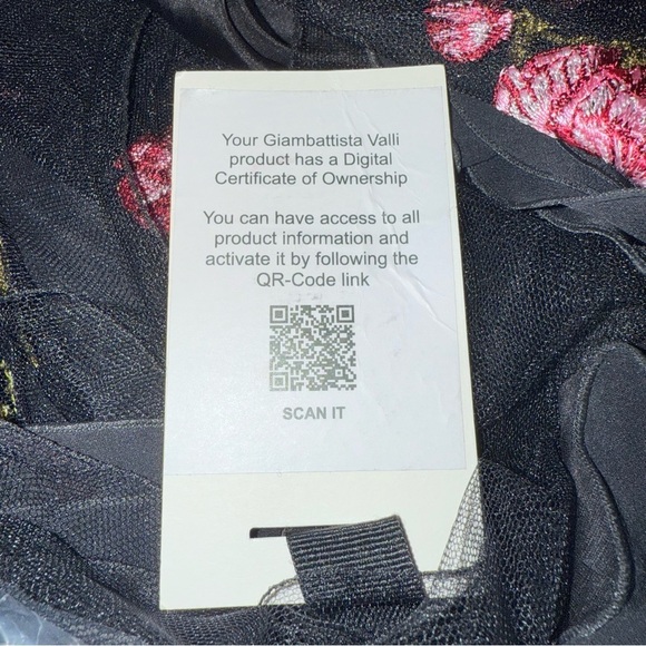 Giambattista Valli 40 Pre-Fall 23’ Black Rose Embroidered Long Sleeve Gown $7000 - Picture 16 of 16